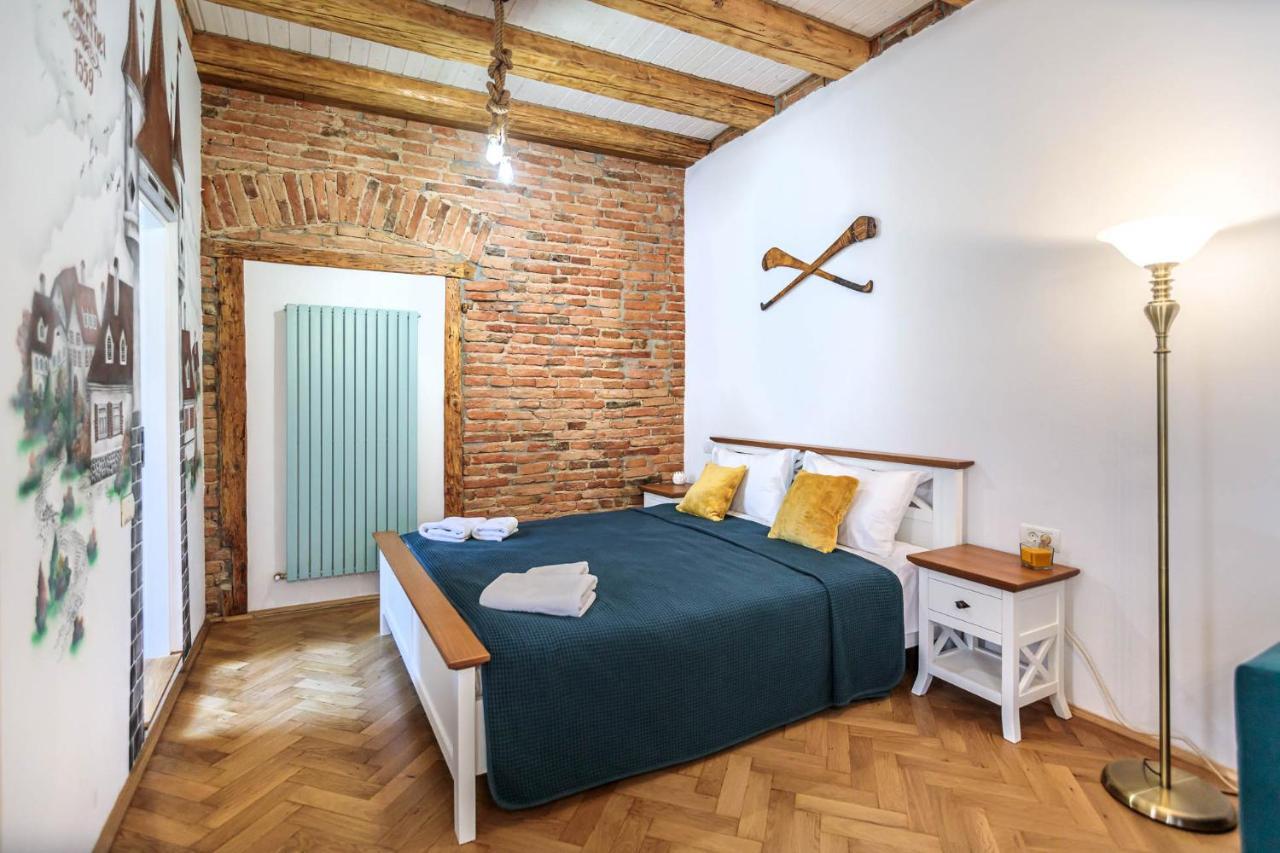 Saint John's 22 Apartment