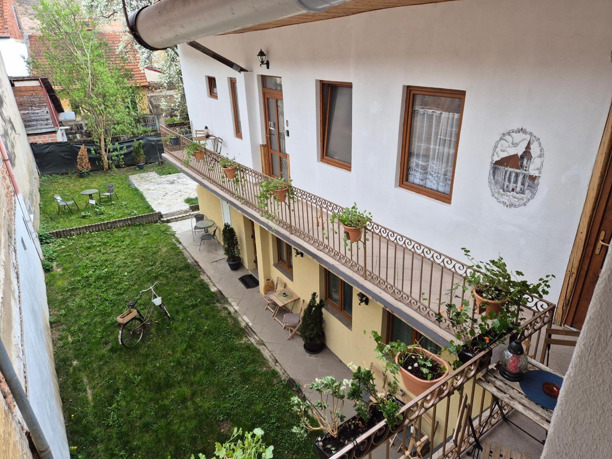 Saint John's 22 Brașov